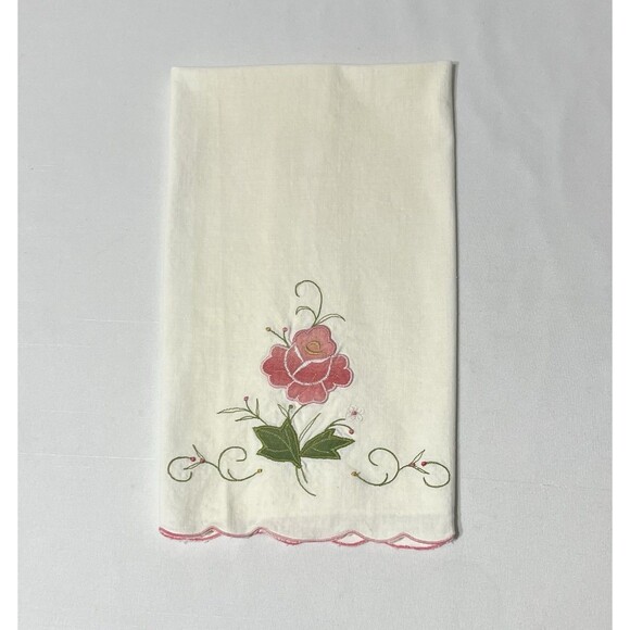 Set Of 3 vintage napkins table linen floral scalloped edge spring Farmhouse LN - Picture 2 of 14